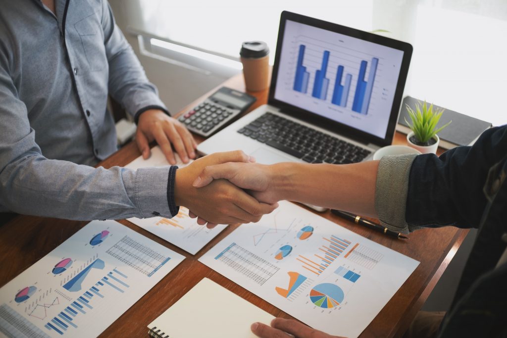 gestionar una clínica dental con datos